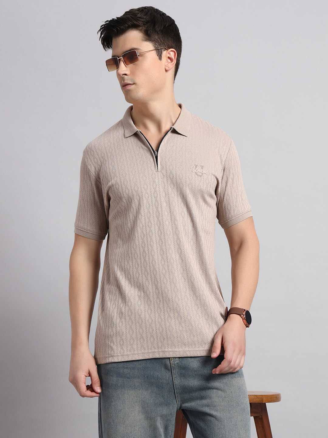 Men’s Beige Polo T-Shirt with Subtle Pattern and Collar Detailing