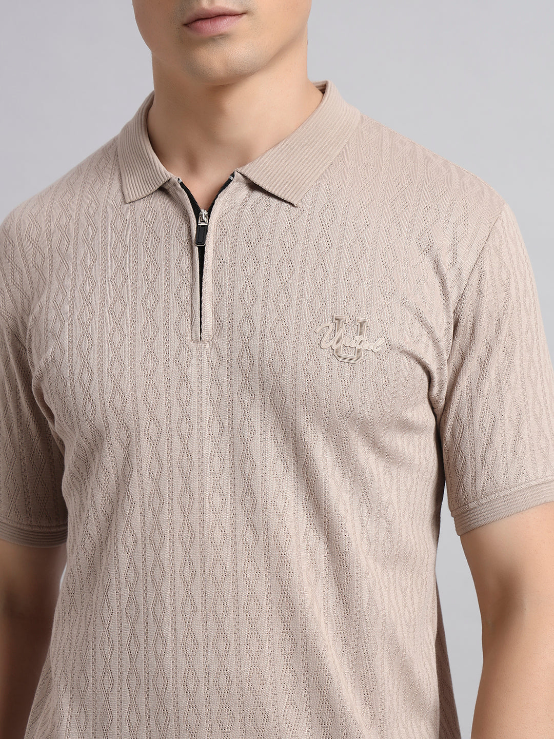 Men’s Beige Polo T-Shirt with Subtle Pattern and Collar Detailing